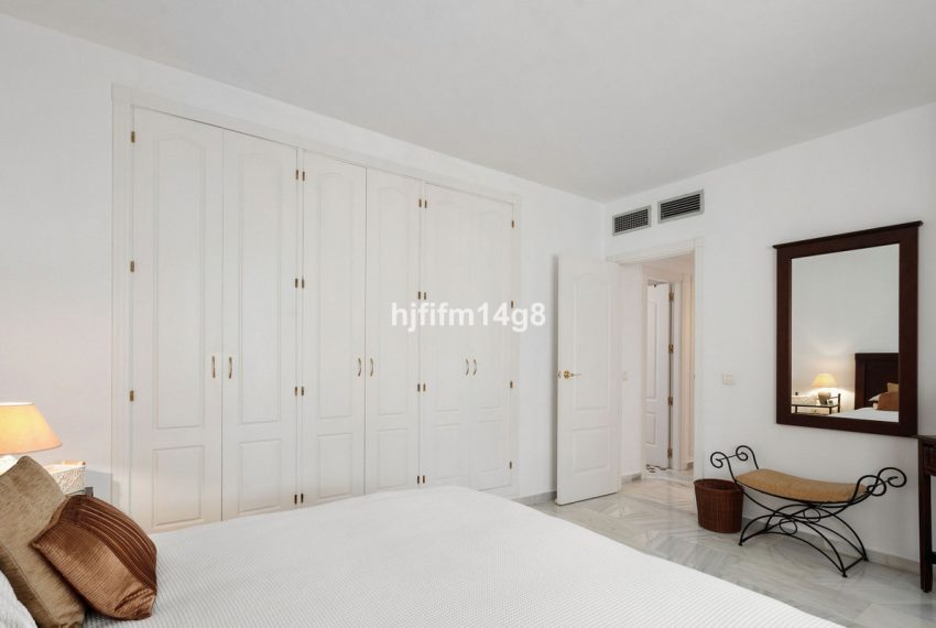 R5343694-Apartment-For-Sale-Nueva-Andalucia-Penthouse-1-Beds-103-Built-9