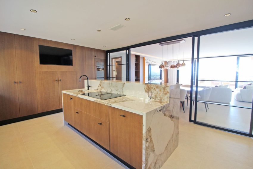 R5344027-Apartment-For-Sale-Nueva-Andalucia-Middle-Floor-Apartment-3-Beds-205-Built-2