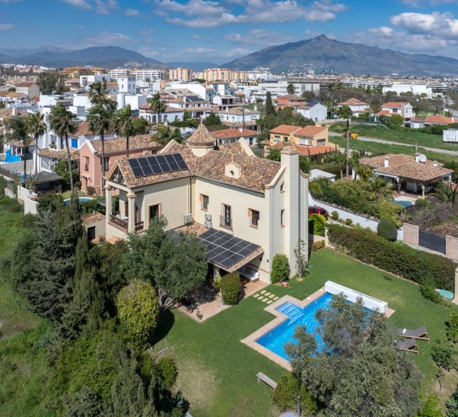 R5346124-Image 1-Detached Villa - 5 Beds - 362 Built