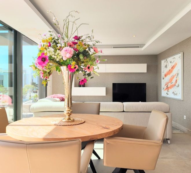 R5346142-Image 1-Middle Floor Apartment - 2 Beds - 109 Built