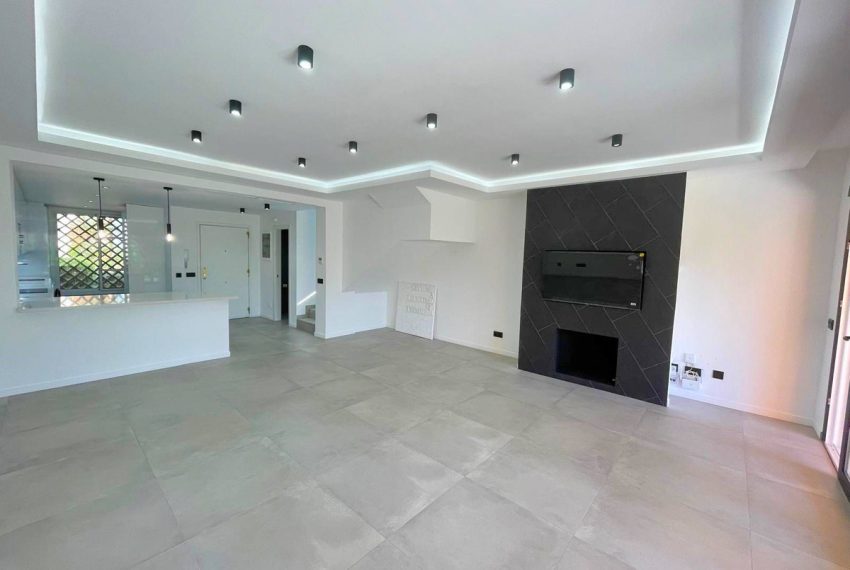 R5346175-House-For-Sale-El-Paraiso-Townhouse-3-Beds-150-Built-3