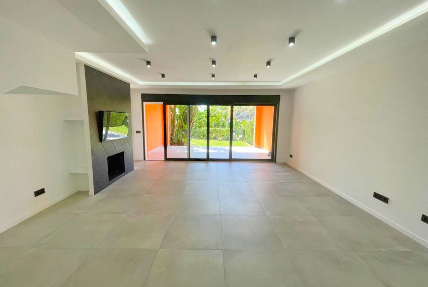 R5346175-House-For-Sale-El-Paraiso-Townhouse-3-Beds-150-Built-9