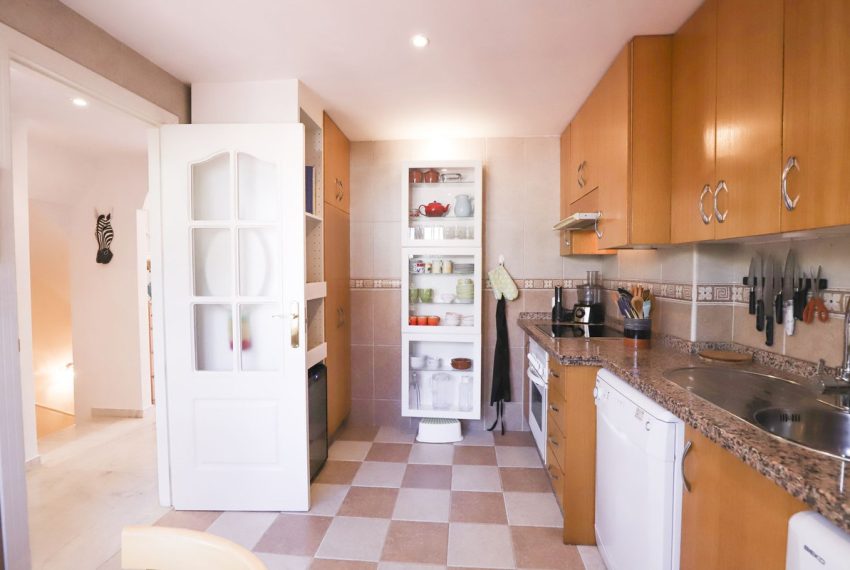 R5346304-House-For-Sale-Marbella-Townhouse-3-Beds-222-Built-15