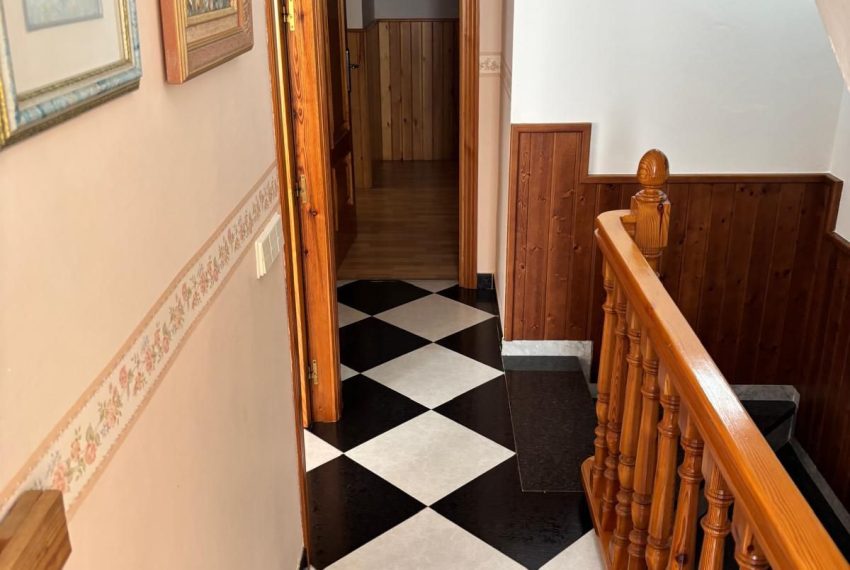 R5346316-House-For-Sale-Estepona-Townhouse-2-Beds-97-Built-15