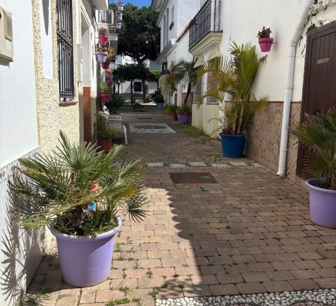 R5346316-Image 1-Townhouse - 2 Beds - 97 Built