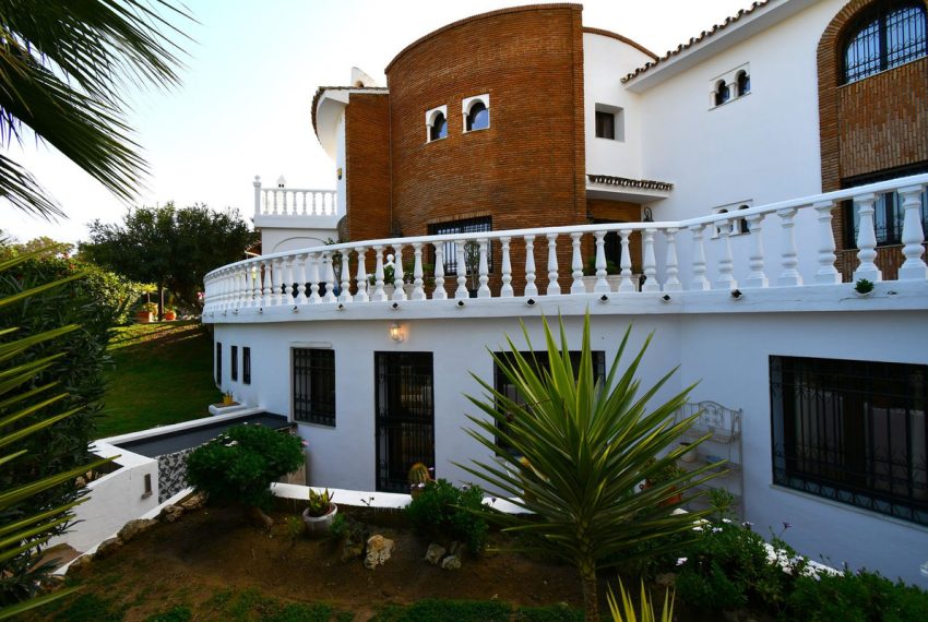 R5346406-House-For-Sale-Mijas-Costa-Detached-Villa-7-Beds-400-Built-13