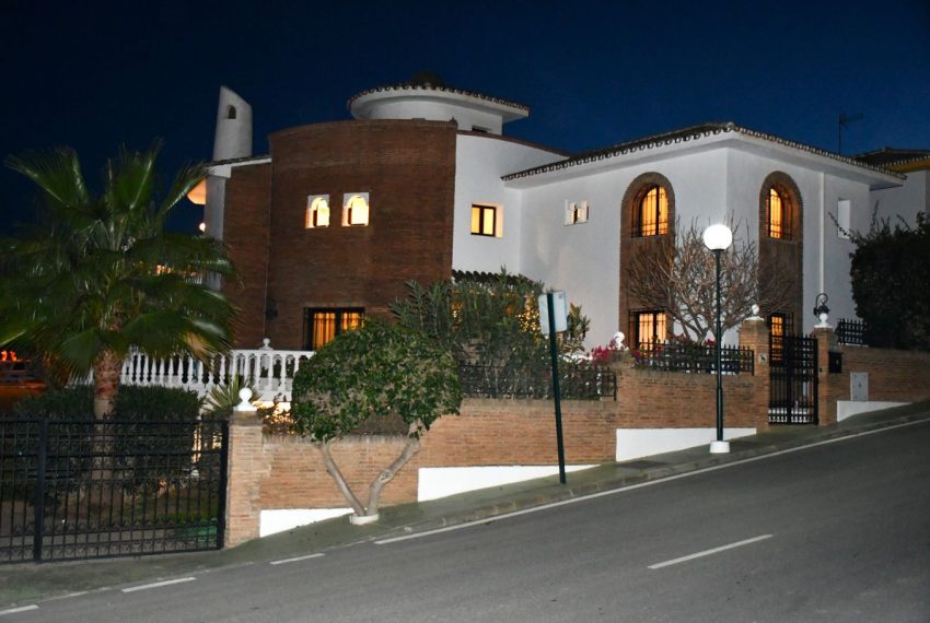 R5346406-House-For-Sale-Mijas-Costa-Detached-Villa-7-Beds-400-Built-15