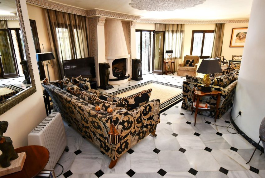 R5346406-House-For-Sale-Mijas-Costa-Detached-Villa-7-Beds-400-Built-17