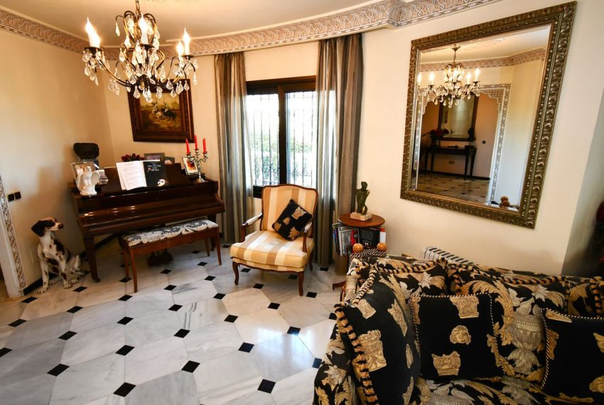 R5346406-House-For-Sale-Mijas-Costa-Detached-Villa-7-Beds-400-Built-18