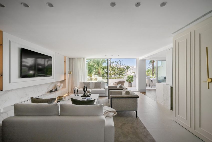 R5346460-Apartment-For-Sale-The-Golden-Mile-Penthouse-Duplex-3-Beds-172-Built-2