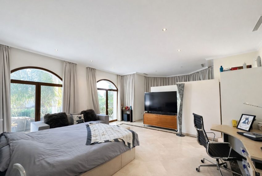 R5346490-House-For-Sale-Benahavis-Detached-Villa-7-Beds-876-Built-10