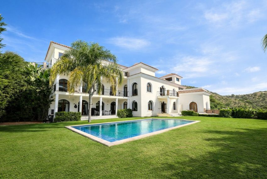 R5346490-House-For-Sale-Benahavis-Detached-Villa-7-Beds-876-Built