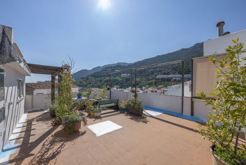 R5346598-Apartment-For-Sale-Ojen-Penthouse-Duplex-2-Beds-103-Built-2