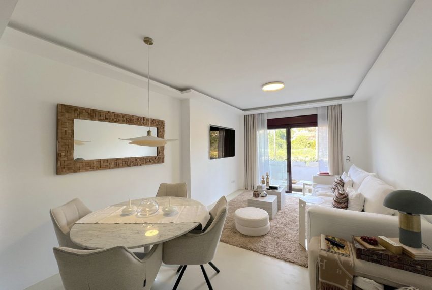 R4137199-Apartment-For-Sale-Nueva-Andalucia-Ground-Floor-Apartment-3-Beds-121-Built-1