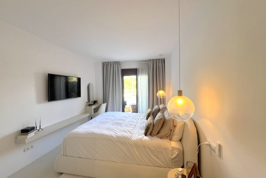R4137199-Apartment-For-Sale-Nueva-Andalucia-Ground-Floor-Apartment-3-Beds-121-Built-14