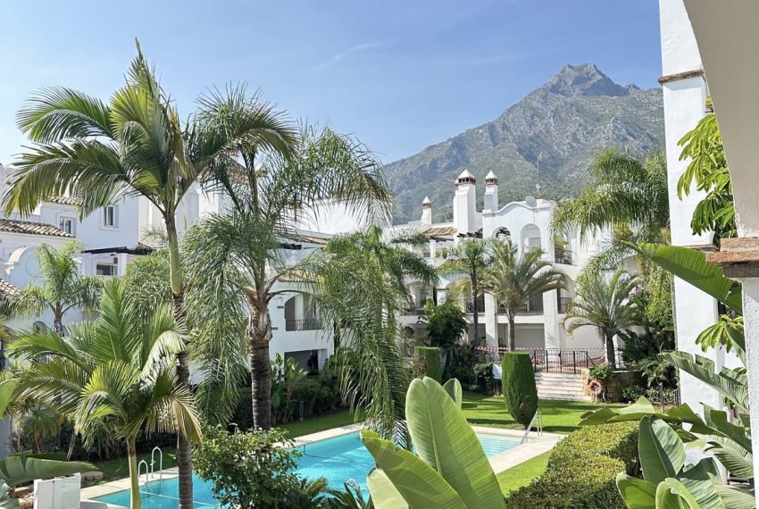 R5071018-Apartment-For-Sale-Nagueles-Middle-Floor-Apartment-4-Beds-199-Built-1