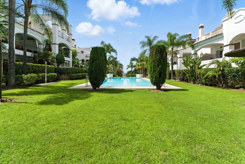 R5071018-Apartment-For-Sale-Nagueles-Middle-Floor-Apartment-4-Beds-199-Built-9