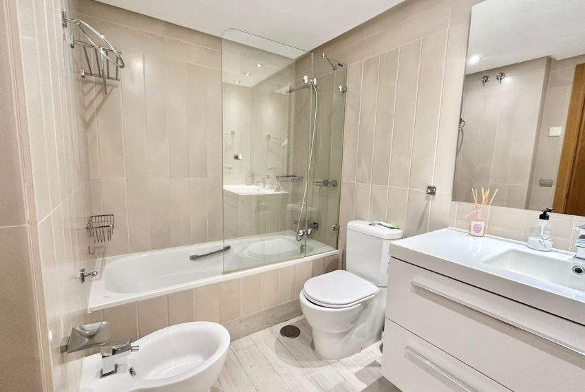 R5117017-Apartment-For-Sale-San-Pedro-de-Alcantara-Middle-Floor-Apartment-3-Beds-104-Built-17