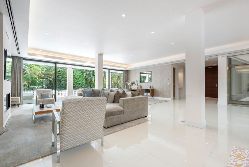 R5167978-House-For-Sale-La-Quinta-Detached-Villa-5-Beds-631-Built-6