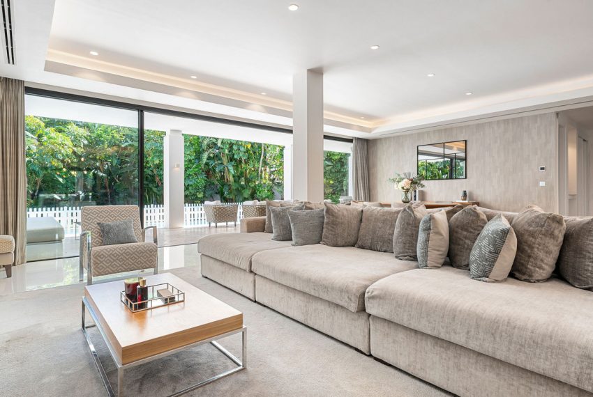 R5167978-House-For-Sale-La-Quinta-Detached-Villa-5-Beds-631-Built-7