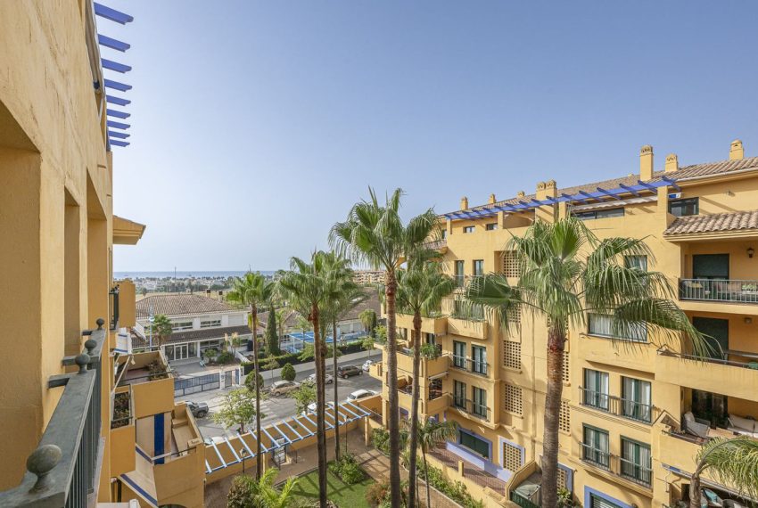 R5186059-Apartment-For-Sale-San-Pedro-de-Alcantara-Middle-Floor-Apartment-3-Beds-129-Built