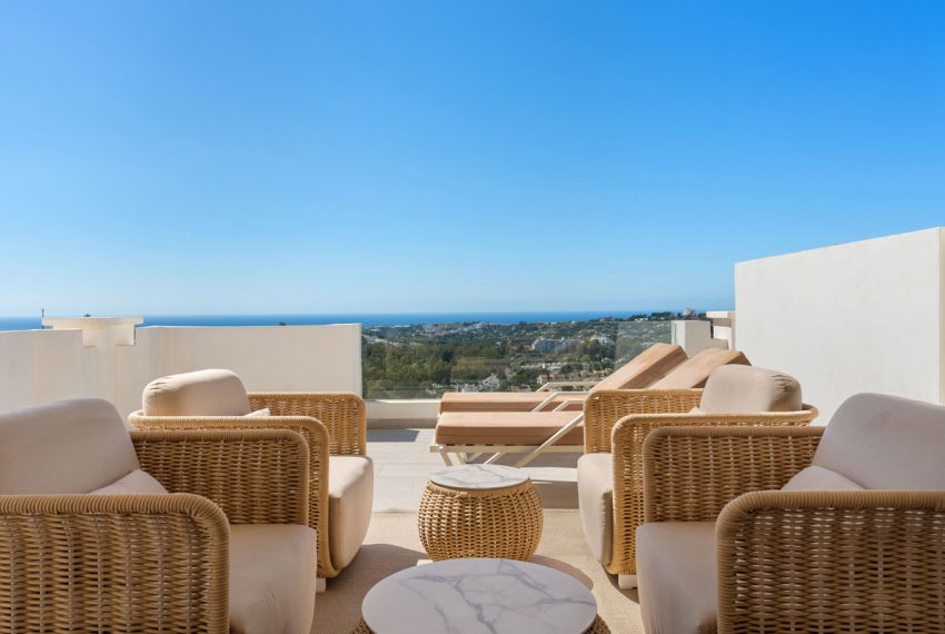 R5215831-Apartment-For-Sale-Marbella-Penthouse-2-Beds-150-Built