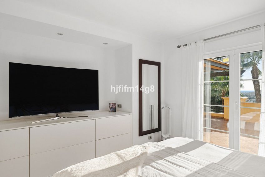 R5216806-Apartment-For-Sale-Nueva-Andalucia-Penthouse-3-Beds-143-Built-12