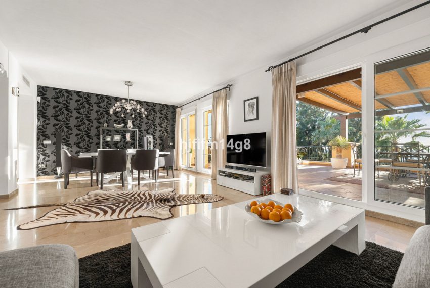 R5216806-Apartment-For-Sale-Nueva-Andalucia-Penthouse-3-Beds-143-Built-2