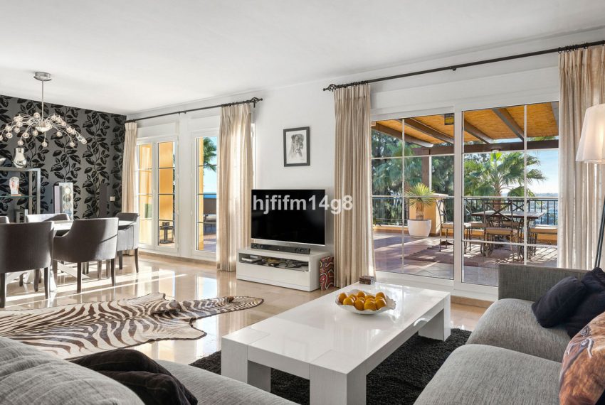 R5216806-Apartment-For-Sale-Nueva-Andalucia-Penthouse-3-Beds-143-Built-4