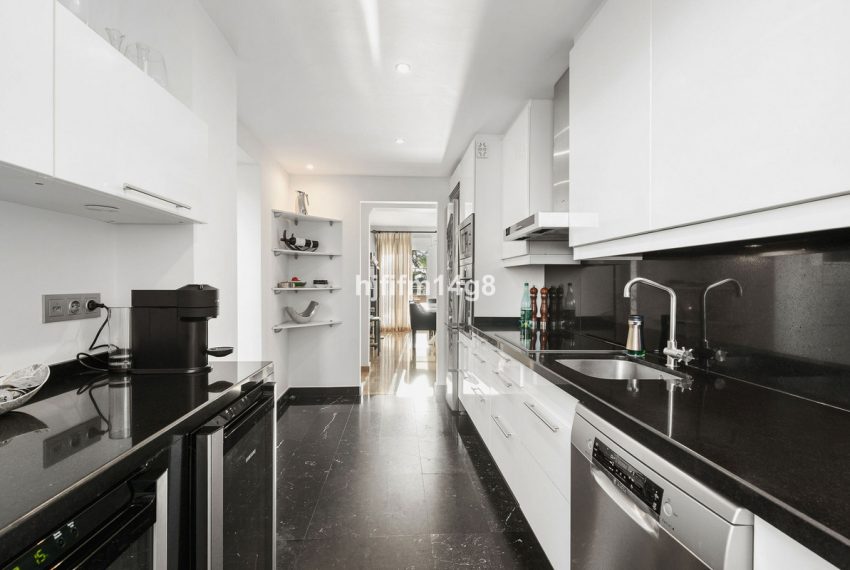 R5216806-Apartment-For-Sale-Nueva-Andalucia-Penthouse-3-Beds-143-Built-6