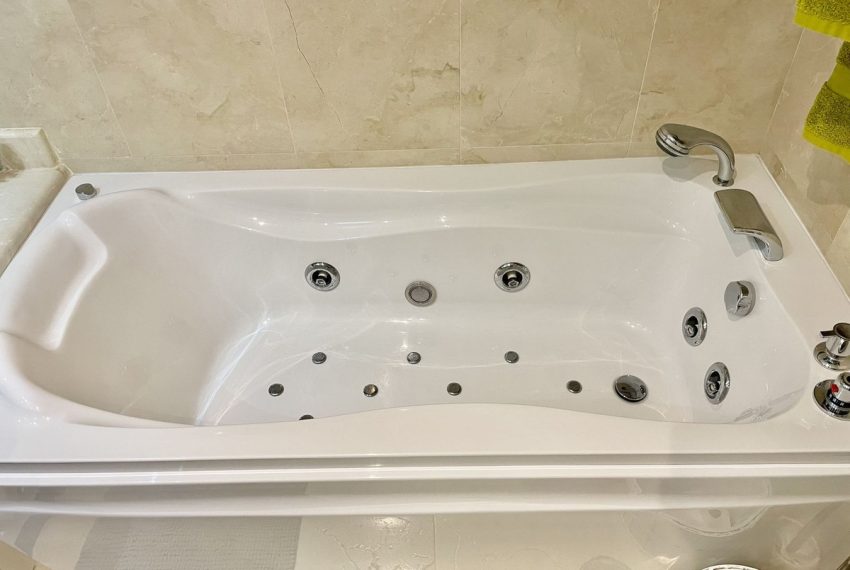 R5221681-Apartment-For-Sale-Nueva-Andalucia-Middle-Floor-Apartment-2-Beds-91-Built-17