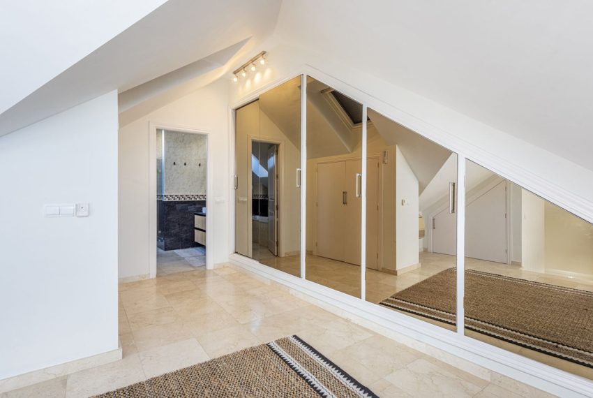R5229550-Apartment-For-Sale-San-Pedro-de-Alcantara-Top-Floor-Apartment-1-Beds-146-Built-14