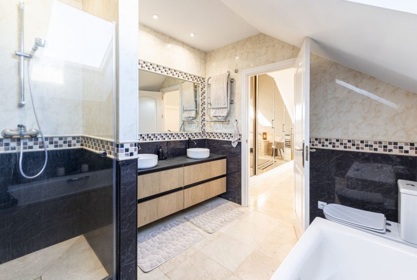 R5229550-Apartment-For-Sale-San-Pedro-de-Alcantara-Top-Floor-Apartment-1-Beds-146-Built-16