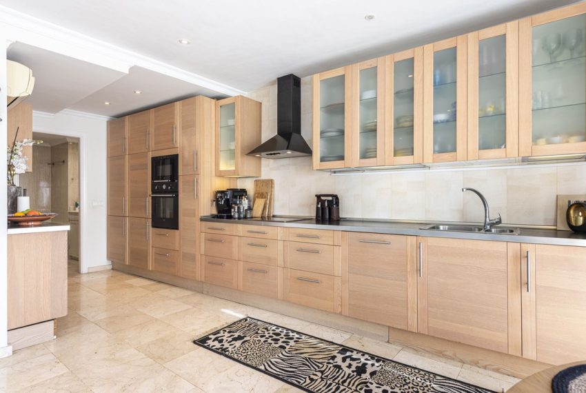 R5229550-Apartment-For-Sale-San-Pedro-de-Alcantara-Top-Floor-Apartment-1-Beds-146-Built-6