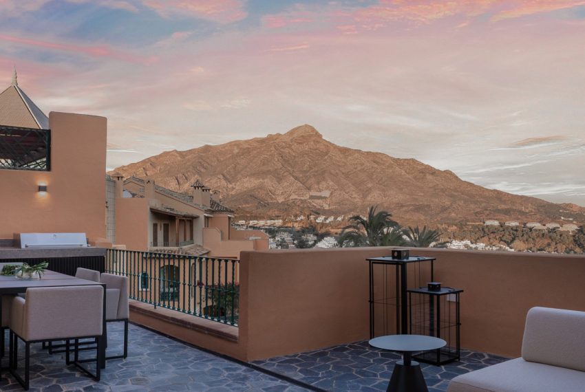 R5289895-Apartment-For-Sale-Nueva-Andalucia-Penthouse-Duplex-4-Beds-305-Built-10
