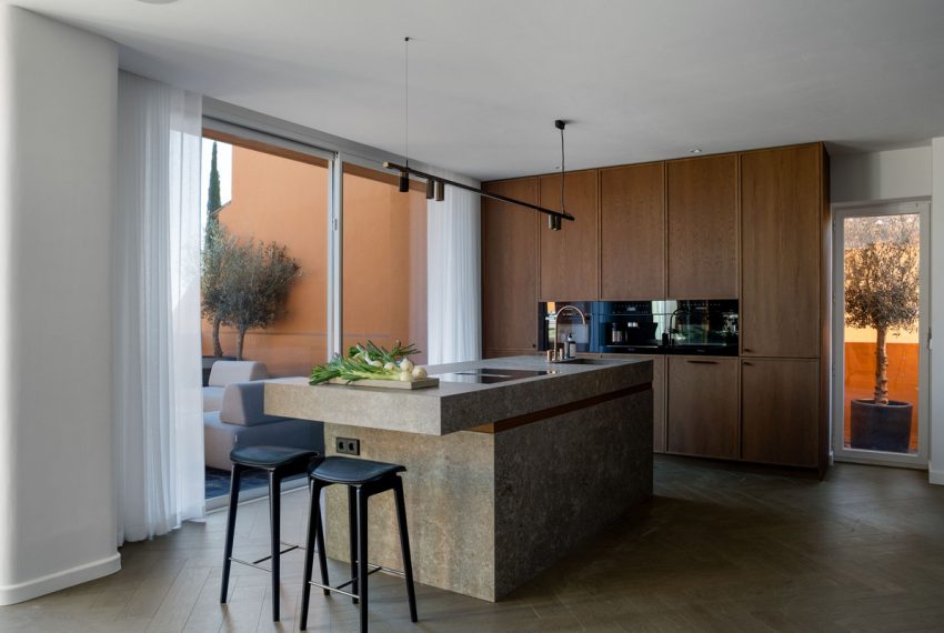 R5289895-Apartment-For-Sale-Nueva-Andalucia-Penthouse-Duplex-4-Beds-305-Built-4