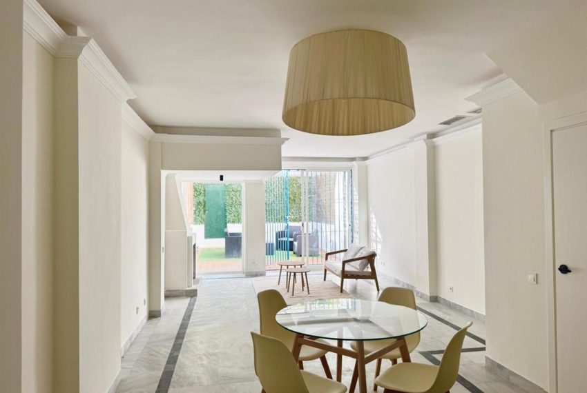 R5303302-Apartment-For-Sale-The-Golden-Mile-Duplex-2-Beds-116-Built-19