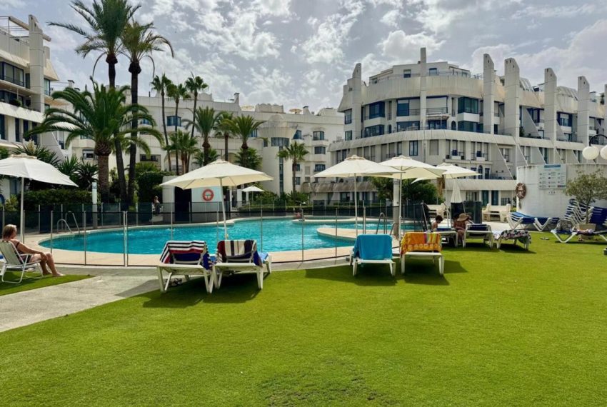 R5303302-Apartment-For-Sale-The-Golden-Mile-Duplex-2-Beds-116-Built