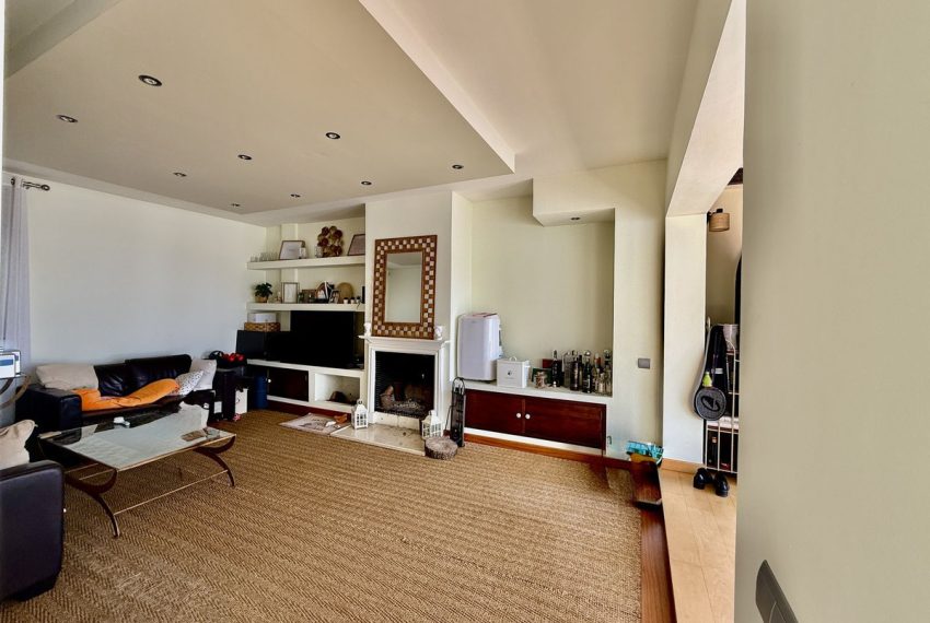 R5335522-Apartment-For-Sale-Nagueles-Duplex-2-Beds-126-Built-4