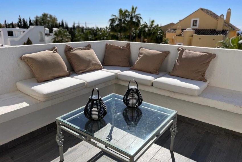 R5335522-Apartment-For-Sale-Nagueles-Duplex-2-Beds-126-Built