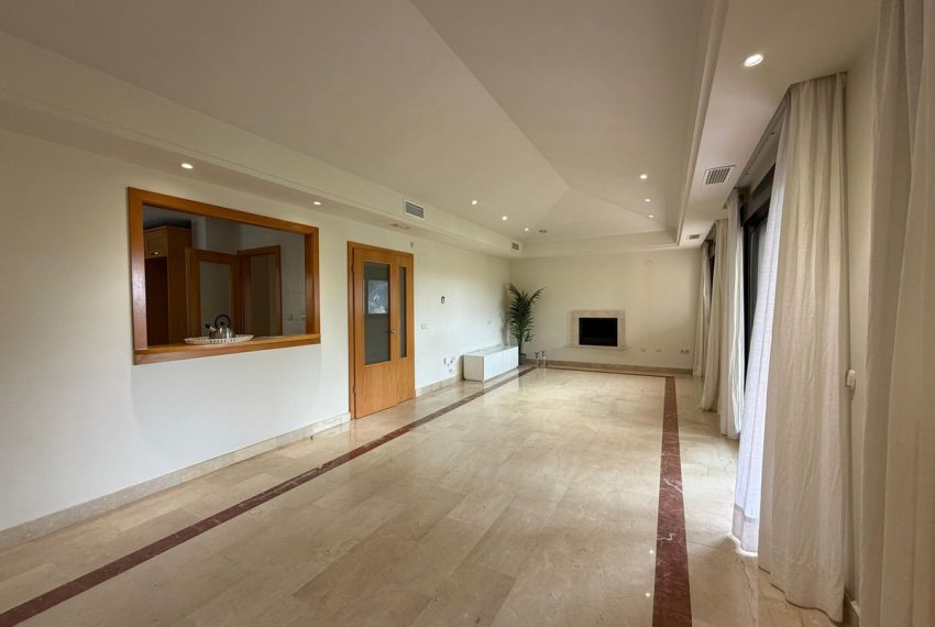 R5336557-Apartment-For-Sale-Puerto-Banus-Top-Floor-Apartment-4-Beds-227-Built-2