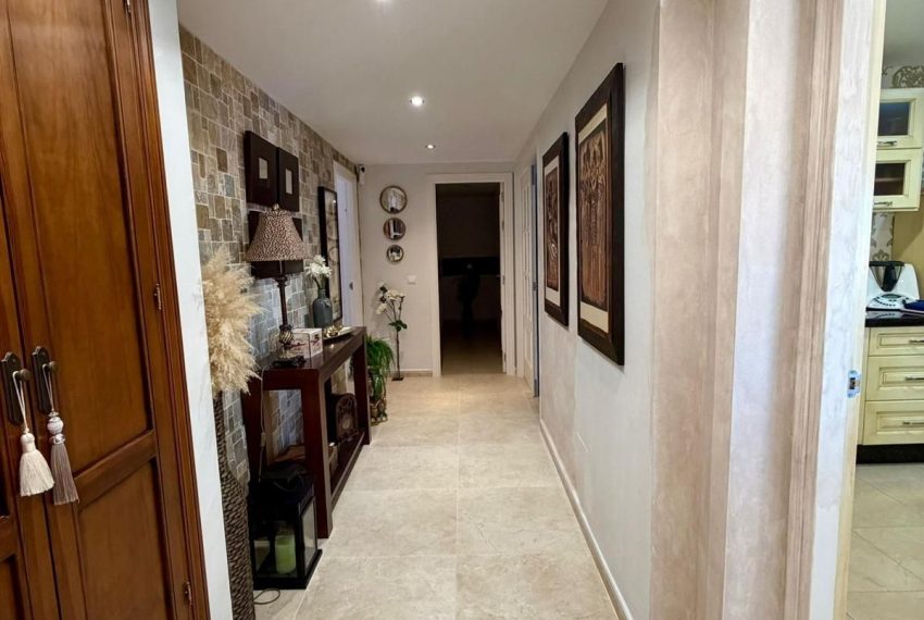 R5339179-Apartment-For-Sale-Estepona-Penthouse-4-Beds-190-Built-9