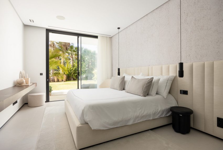 R5339458-House-For-Sale-El-Madronal-Detached-Villa-7-Beds-1175-Built-17