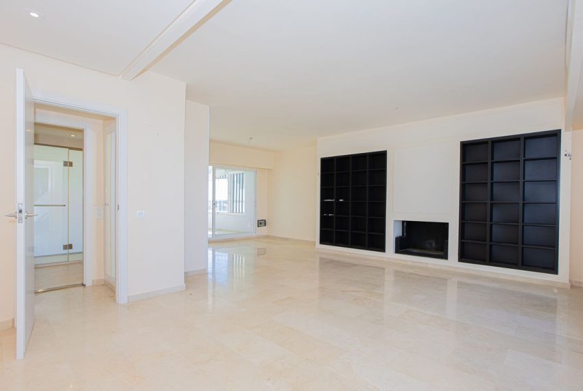 R5340790-Apartment-For-Sale-Rio-Real-Penthouse-4-Beds-205-Built-2