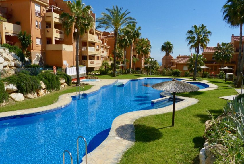 R5341939-Apartment-For-Sale-Marbella-Middle-Floor-Apartment-2-Beds-145-Built