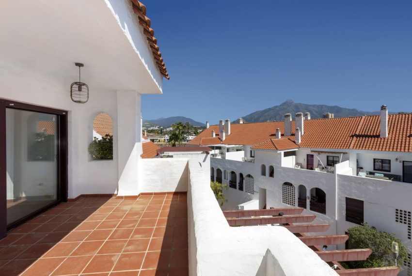 R5344102-Apartment-For-Sale-Nueva-Andalucia-Middle-Floor-Apartment-3-Beds-105-Built
