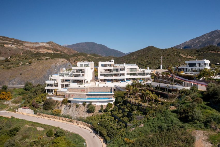 R5346109-Apartment-For-Sale-Nueva-Andalucia-Penthouse-2-Beds-98-Built-1