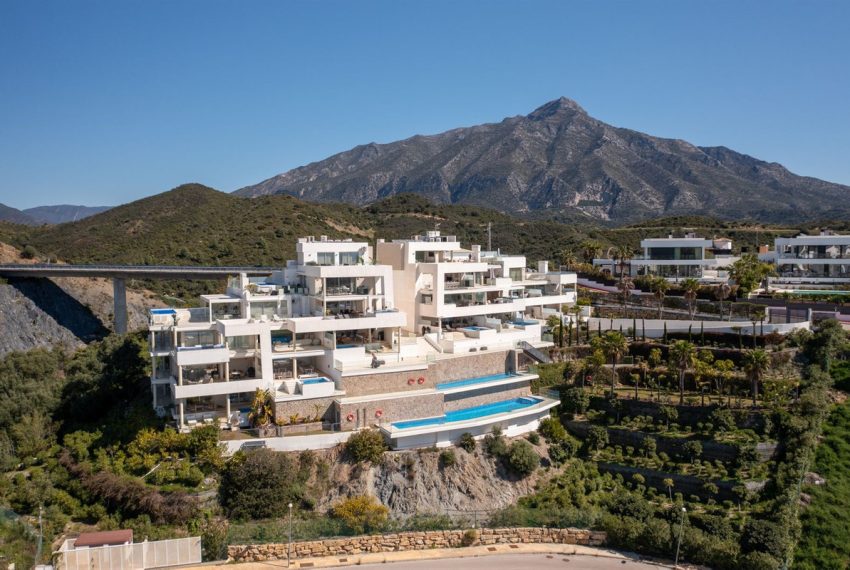 R5346109-Apartment-For-Sale-Nueva-Andalucia-Penthouse-2-Beds-98-Built-2