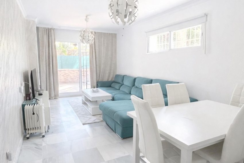 R5347468-Apartment-For-Sale-Aloha-Ground-Floor-Apartment-2-Beds-95-Built-1