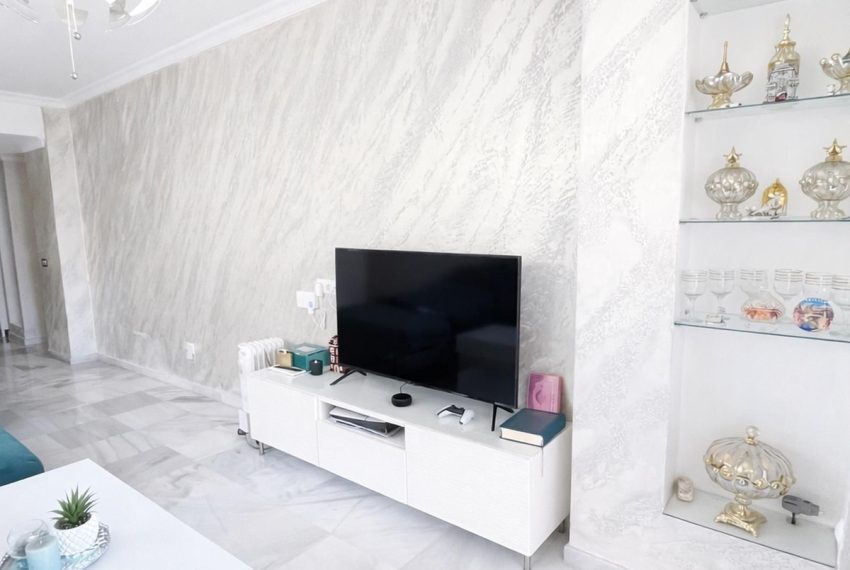 R5347468-Apartment-For-Sale-Aloha-Ground-Floor-Apartment-2-Beds-95-Built-3